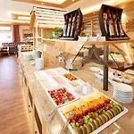 Wander- & Wellnesshotel Naegele 4*