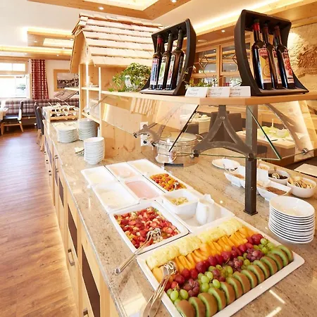 Wander- & Wellnesshotel Naegele 4*