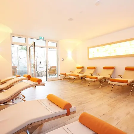 Wander- & Wellnesshotel Naegele Szálloda