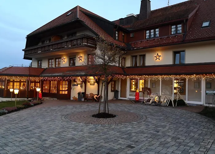 Wander- & Wellnesshotel Naegele 4*